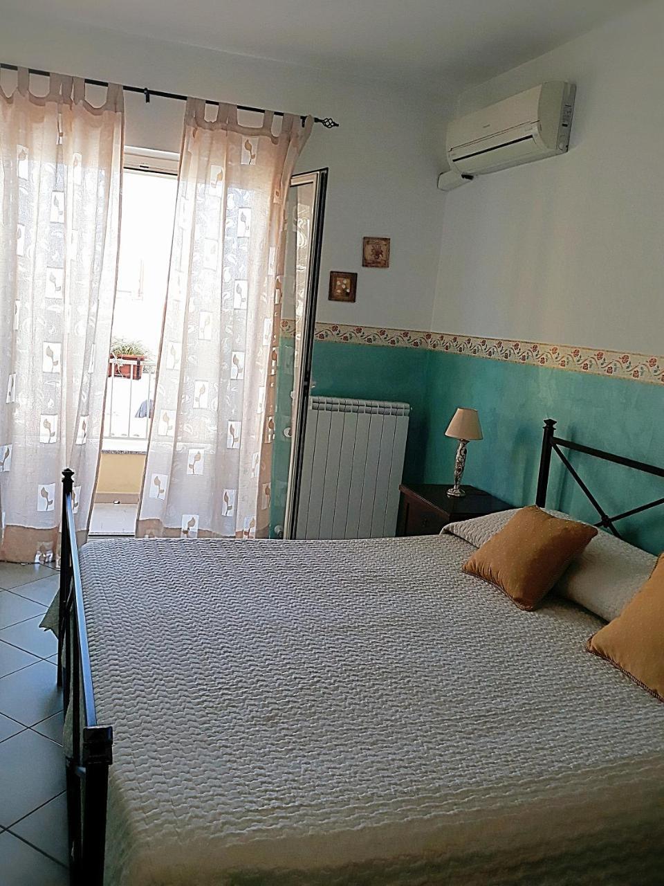 Bed And Breakfast Gigi Furci Siculo Exterior photo